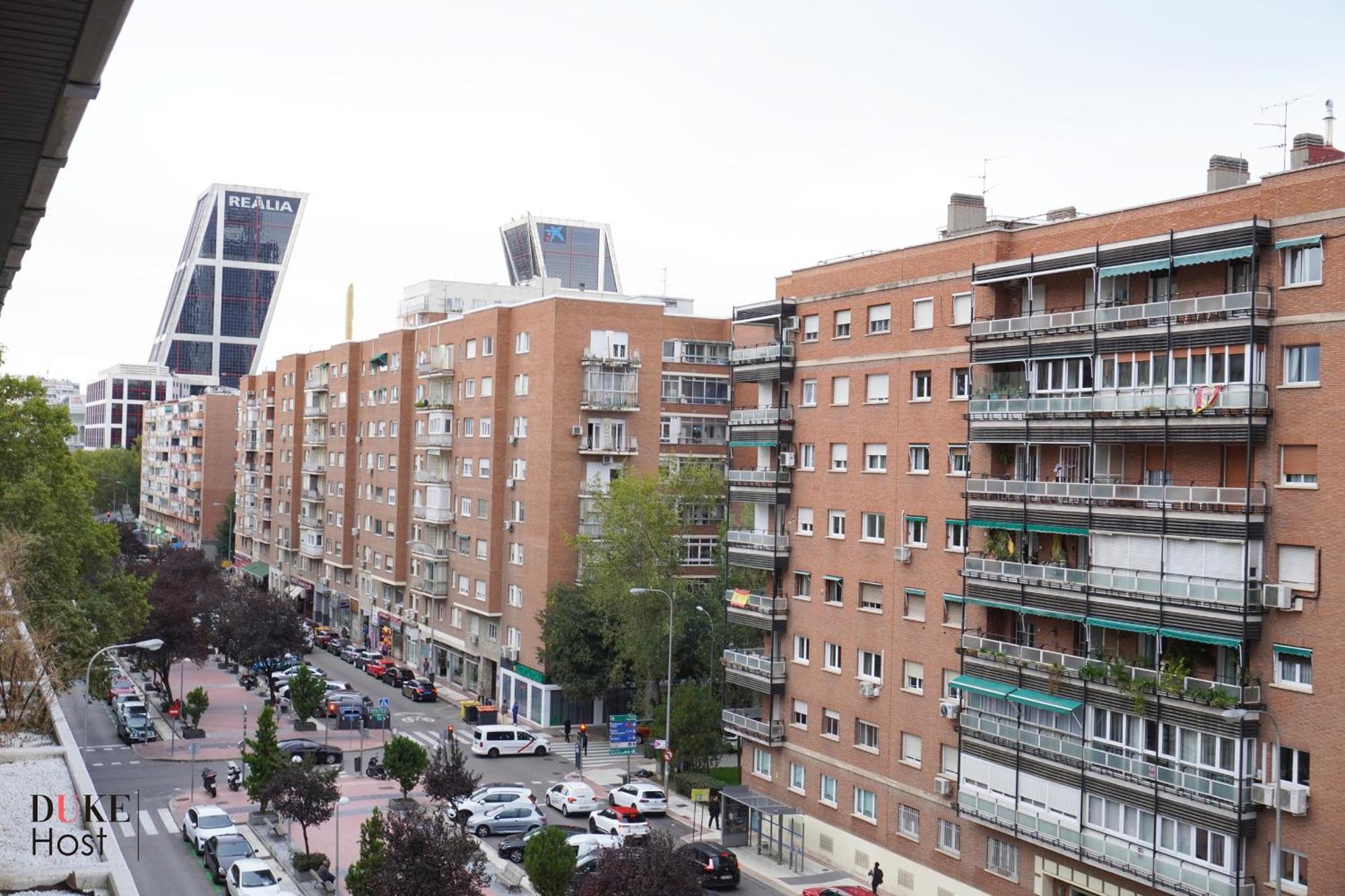 Chamartin Centro Norte Apartment Madrid Bagian luar foto